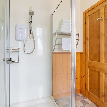 Strathview Lodge B&B-2